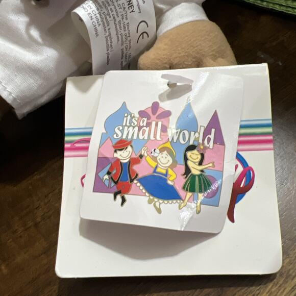 It's A Small World MEXICO BOY Walt Disney Store Bean Bag NWT - Picture 3 of 5